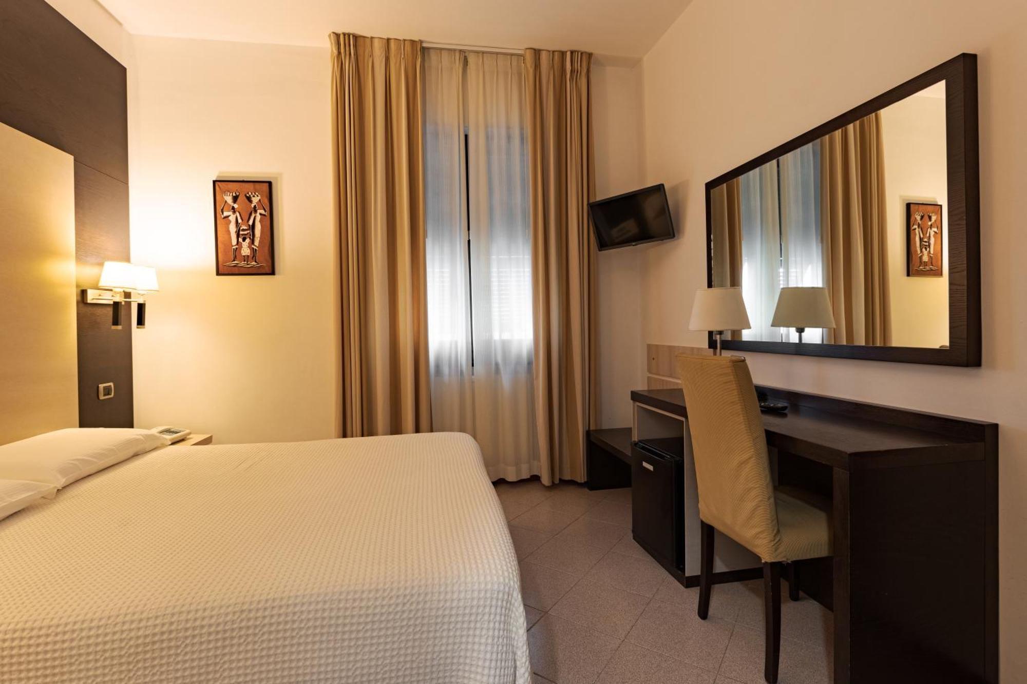 Hotel La Marina Deiva Marina