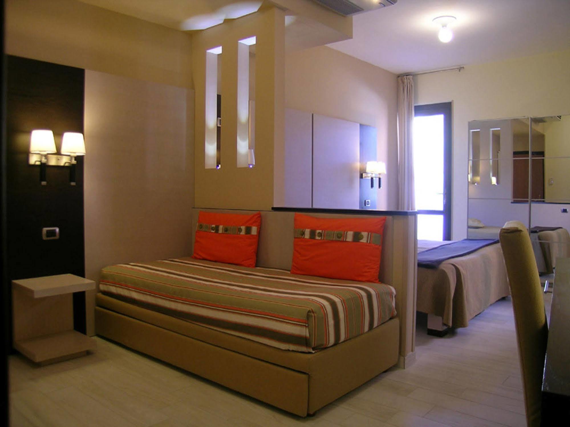 Hotel La Marina Deiva Marina